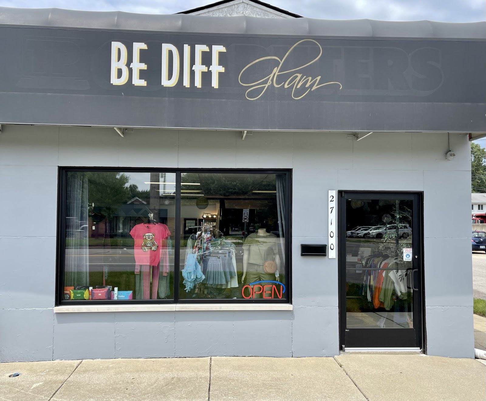 Be Diff Kloset — photo