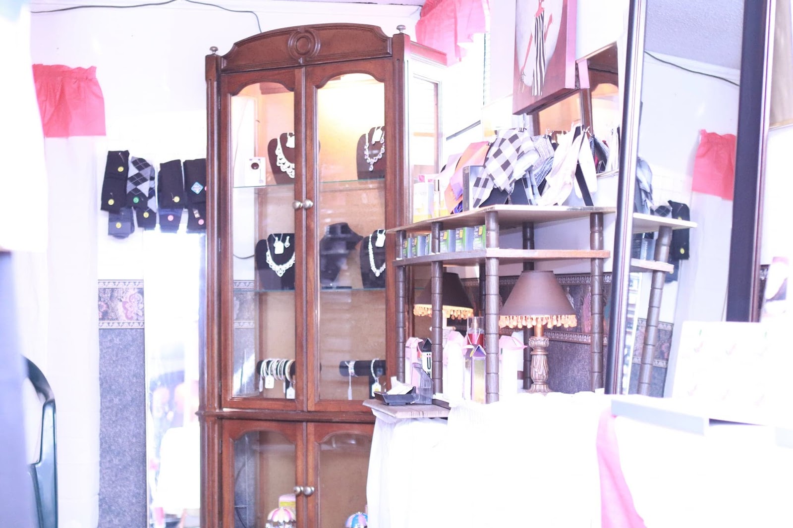 Ce Bring Fashions in Redford Township