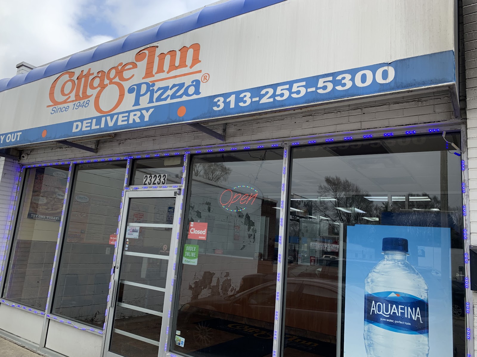 Cottage Inn Pizza Redford — photo