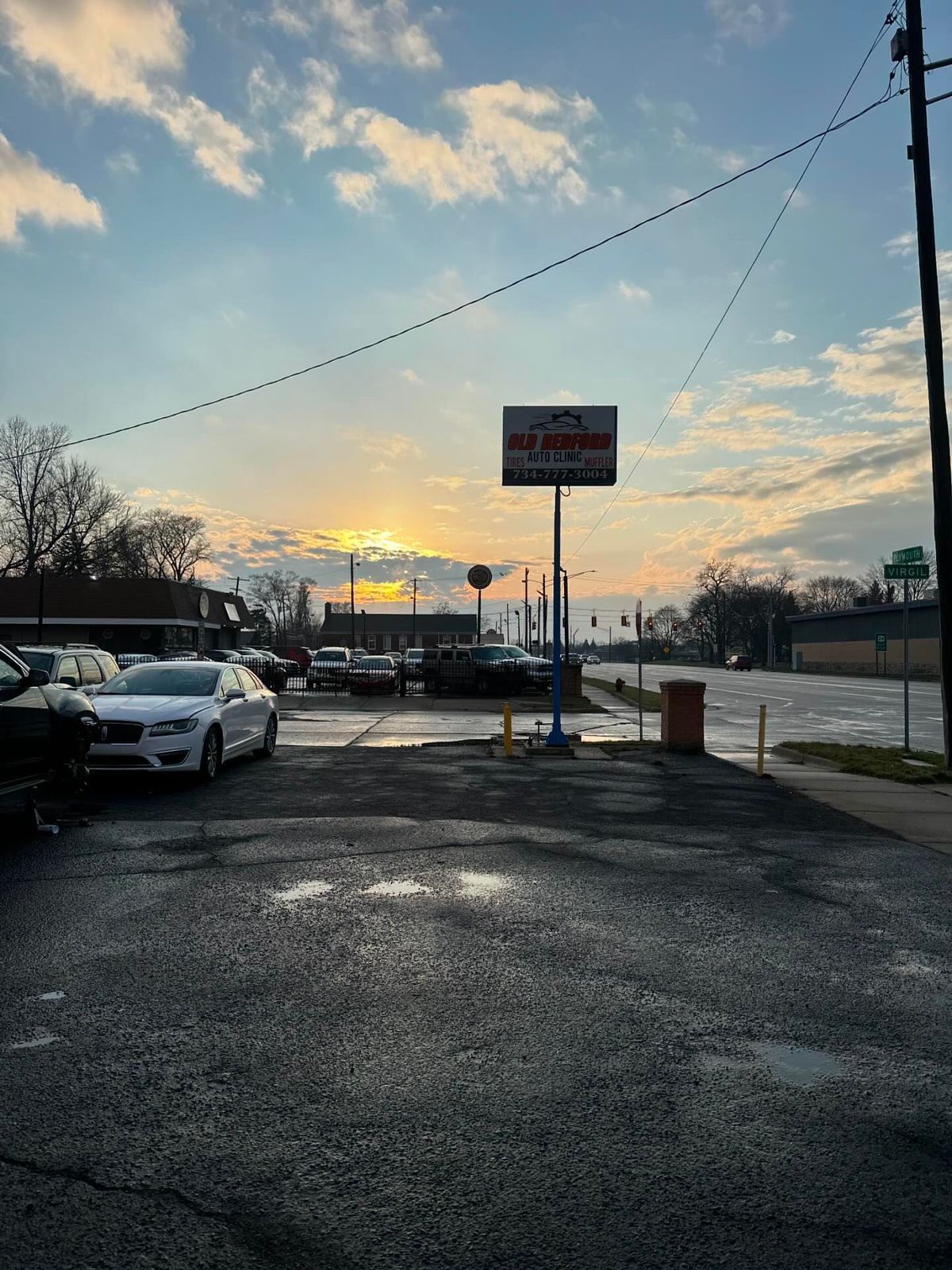 Old Redford Auto Clinic in Redford Township