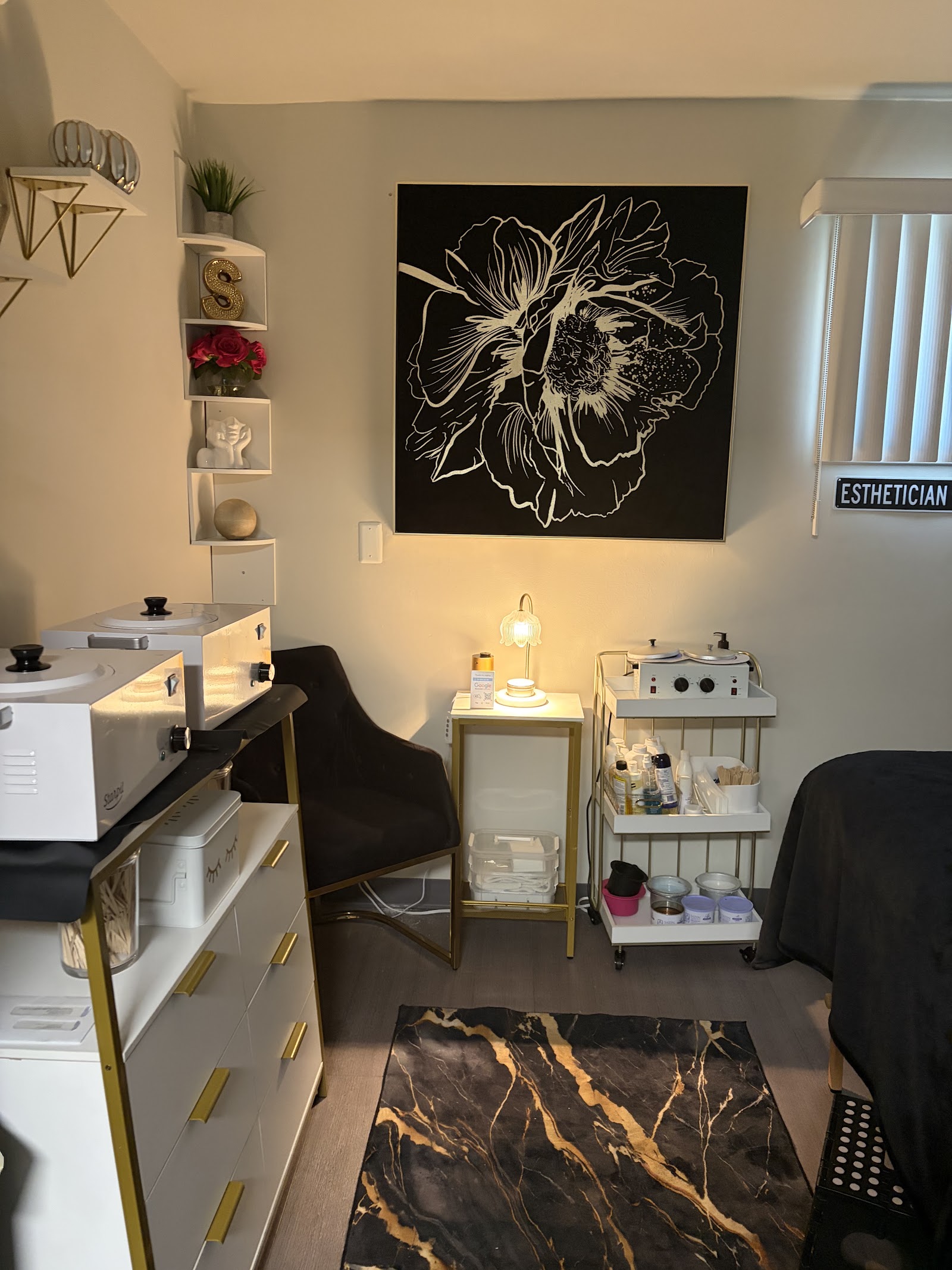 Shalada's Beauty Chambers — photo