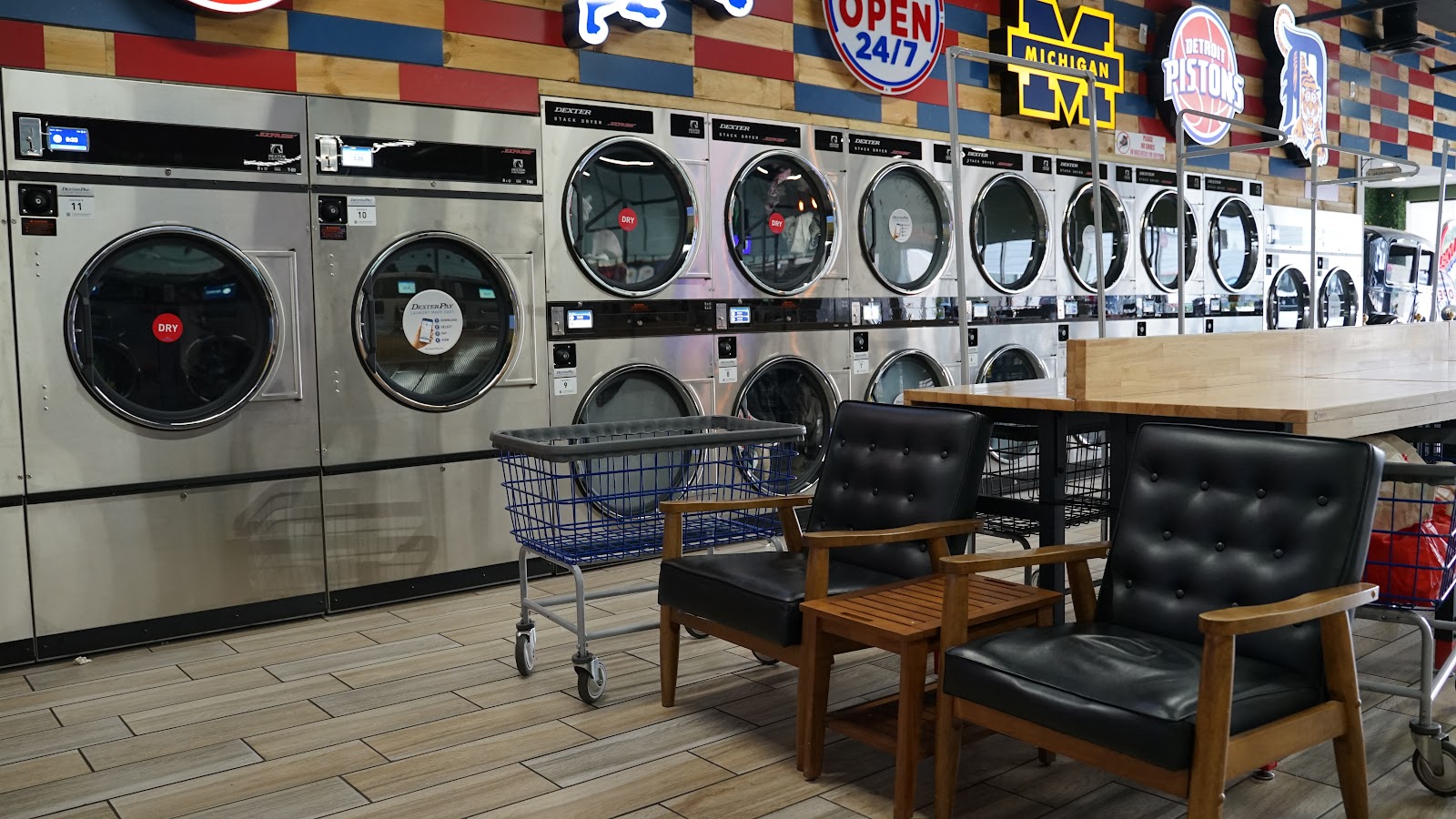 Skylar Laundromat of Redford in Redford Township